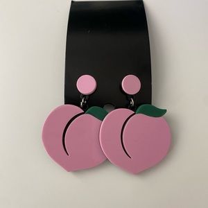 Peach earring NEW